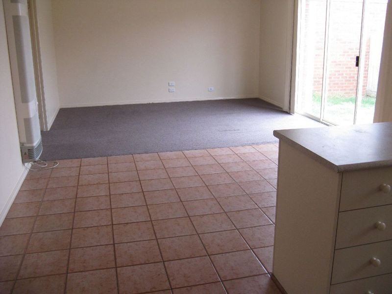 4 Huon Crescent, Leopold VIC 3224