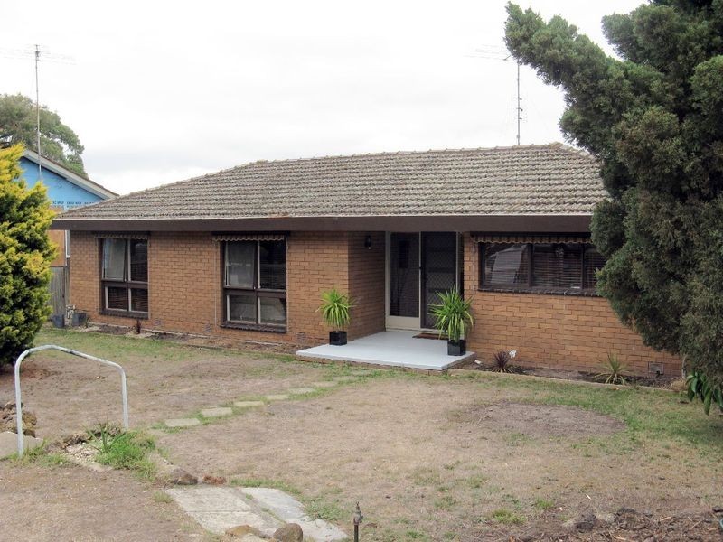 17 Gallois Gardens, Leopold VIC 3224