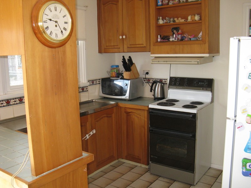 33 Carroll Street, Leopold VIC 3224