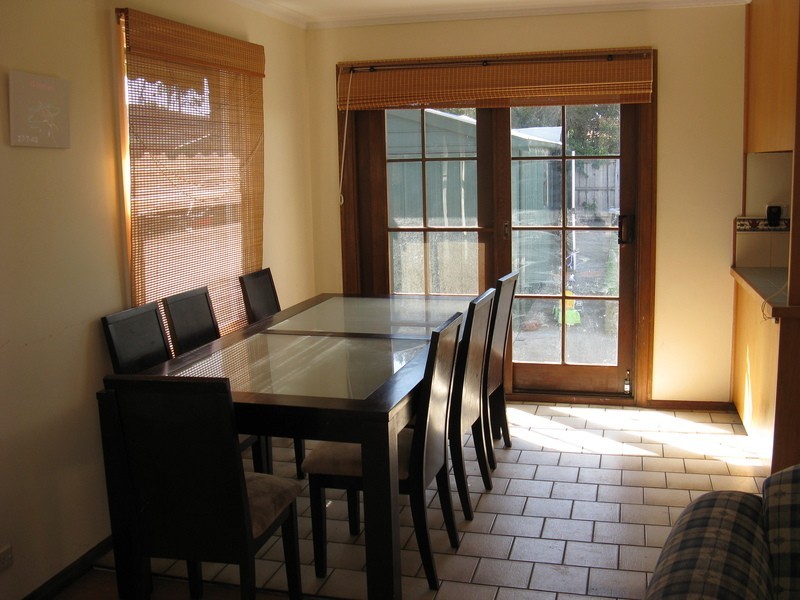 33 Carroll Street, Leopold VIC 3224