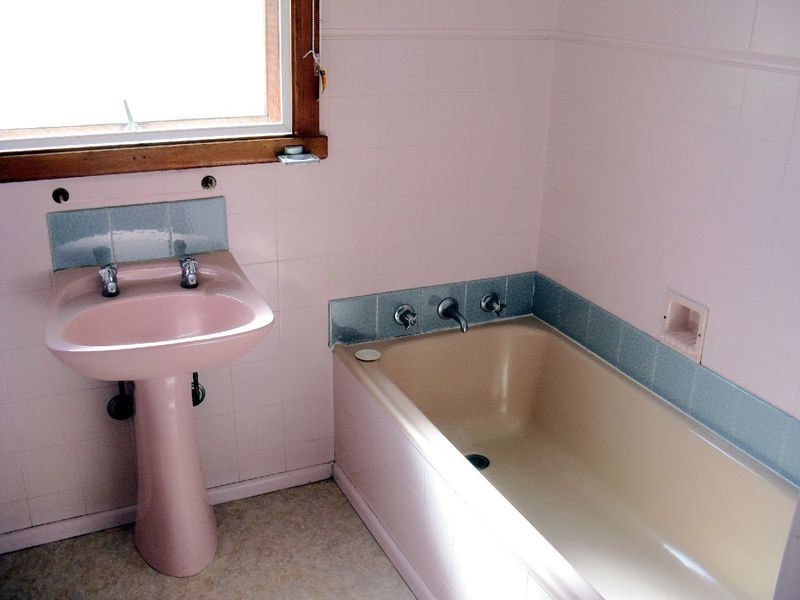 50 Wilsons Road, Newcomb VIC 3219