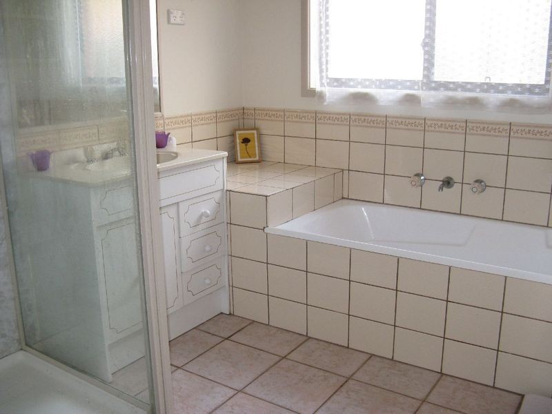 1/7 Heytesbury Drive, Leopold VIC 3224