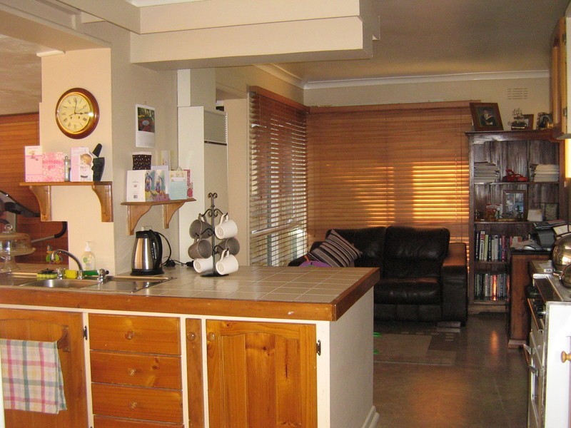 10 Kanimbla Avenue, Leopold VIC 3224