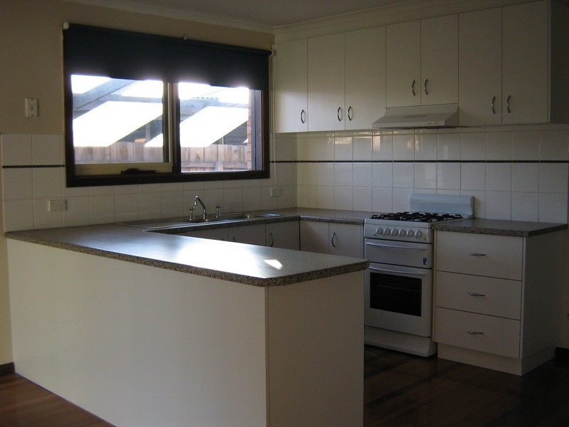 6 William Street, Leopold VIC 3224