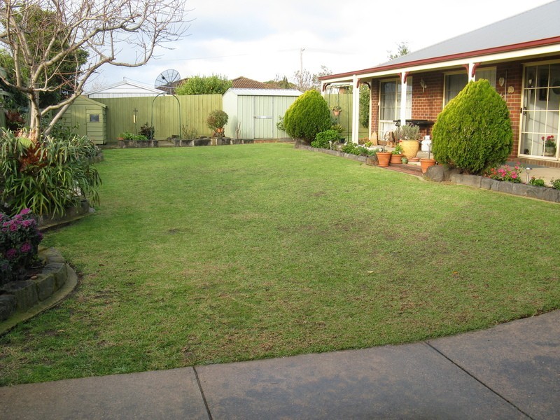 3 Mandlay Close, Leopold VIC 3224