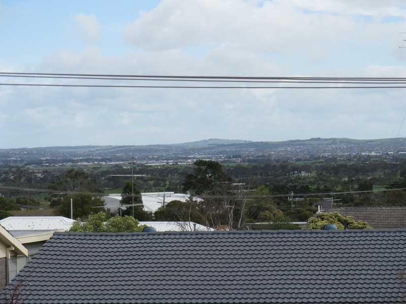 12 Clivedon Court, Leopold VIC 3224