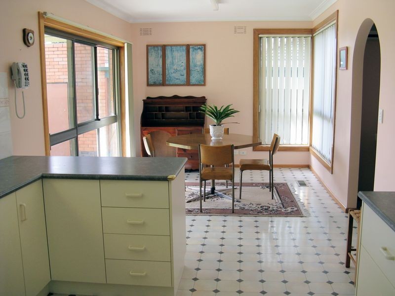 27 Carroll Street, Leopold VIC 3224