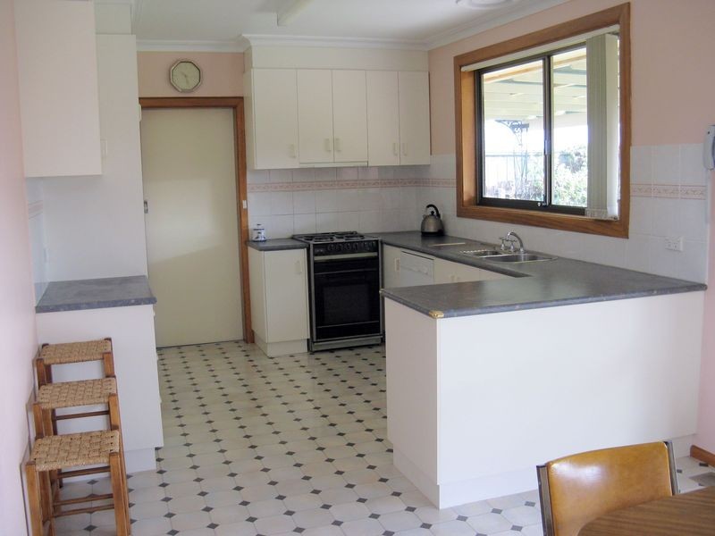 27 Carroll Street, Leopold VIC 3224