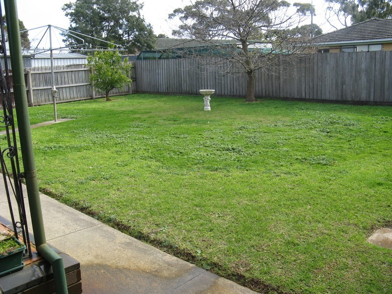 27 Carroll Street, Leopold VIC 3224