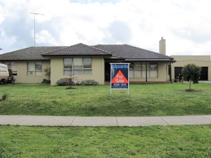 33 Trumper Crescent, Leopold VIC 3224