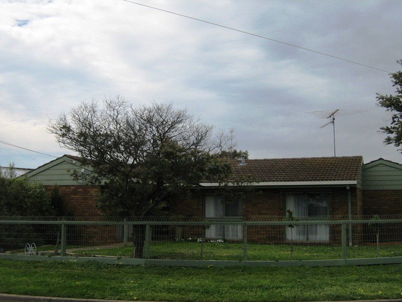 1/13 Carmichael Court, Leopold VIC 3224