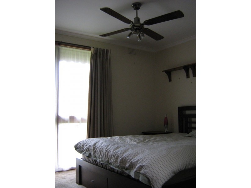 1/13 Carmichael Court, Leopold VIC 3224