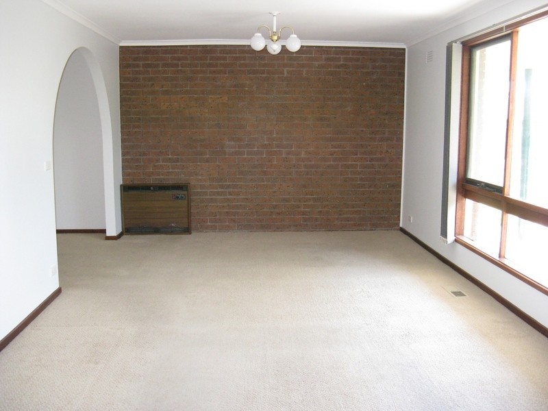 16 Myuna Street, Leopold VIC 3224