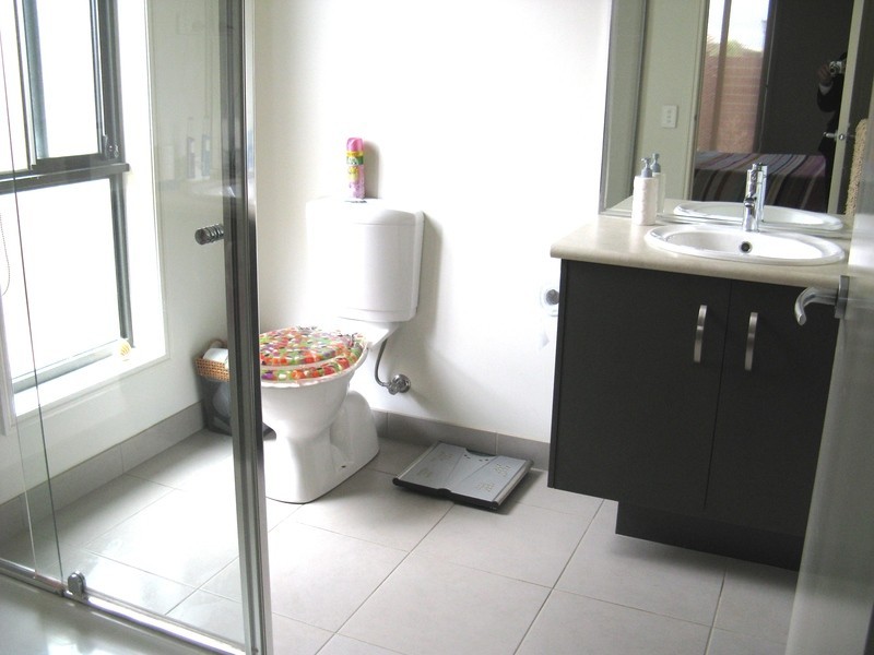 18 Shortland Way, Leopold VIC 3224