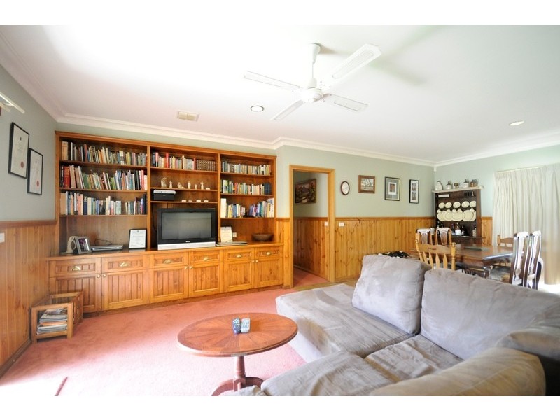6 Dahlhaus Court, Leopold VIC 3224
