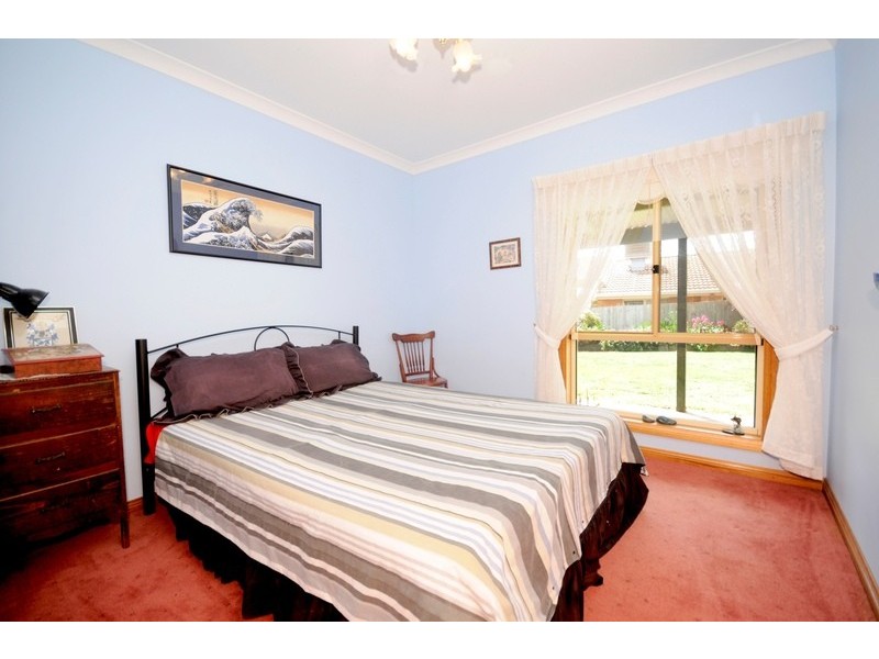 6 Dahlhaus Court, Leopold VIC 3224
