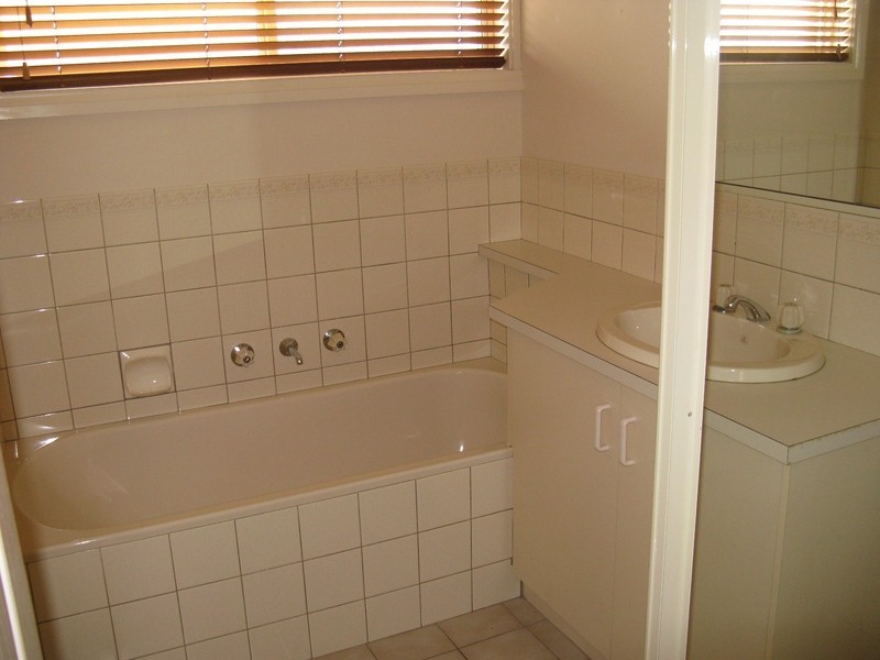 1/68 Ferguson Road, Leopold VIC 3224