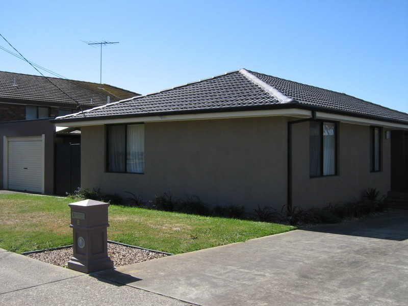 8 Donvale Drive, Leopold VIC 3224