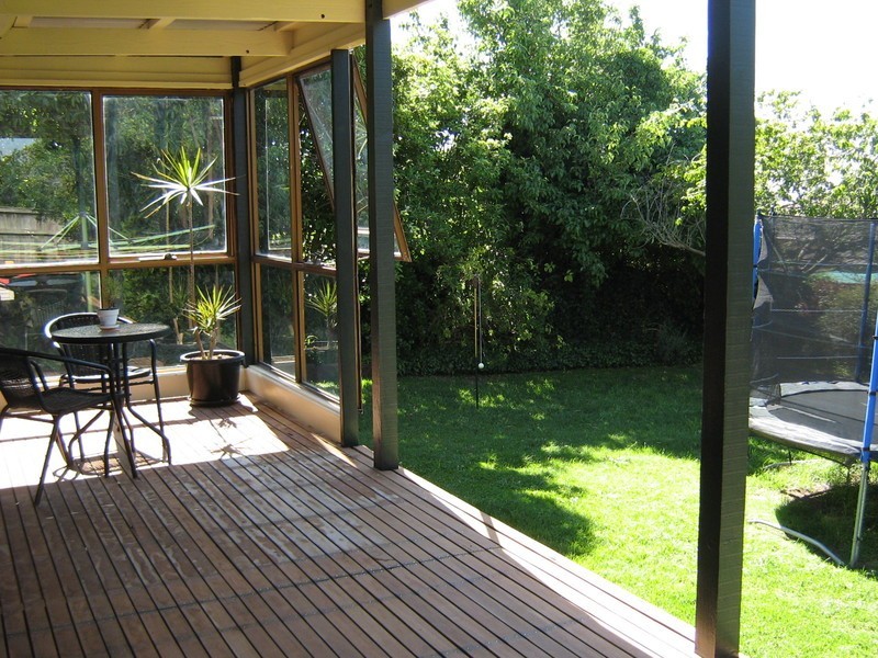 8 Donvale Drive, Leopold VIC 3224
