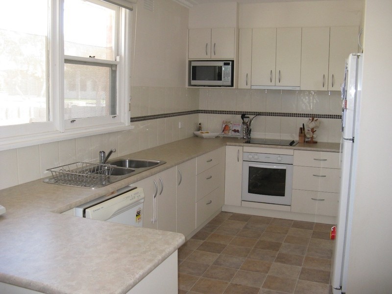 20 Simons Road, Leopold VIC 3224