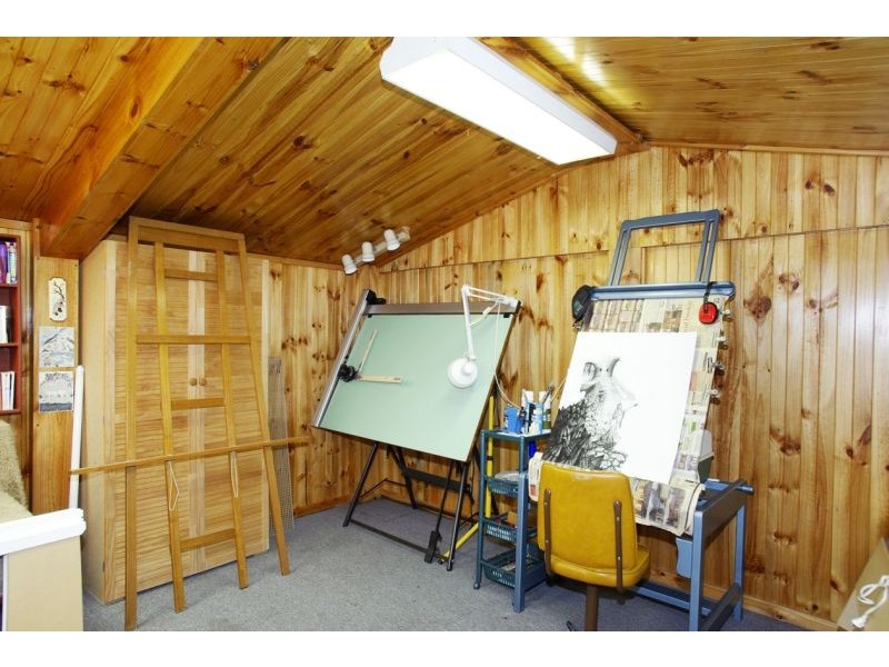 4 Cranbourne  Drive, Corio VIC 3214