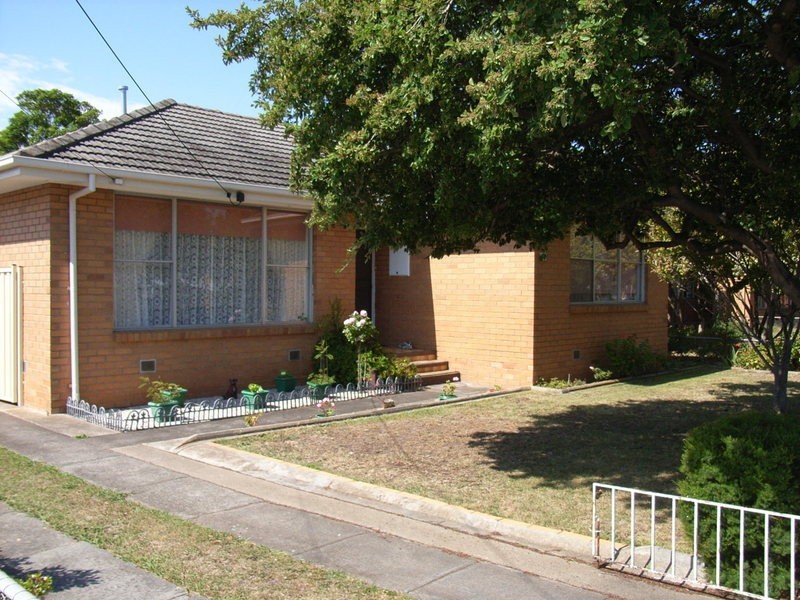 16 Goldsworthy Road, Corio VIC 3214