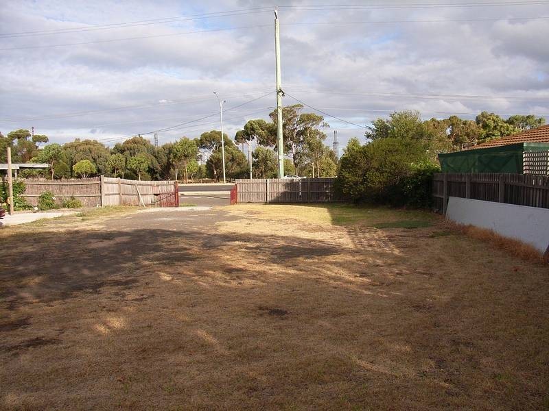 325 Princes Highway, Corio VIC 3214