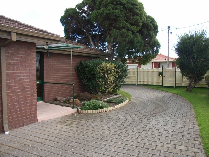 12 Ashleigh Crescent, Bell Park VIC 3215