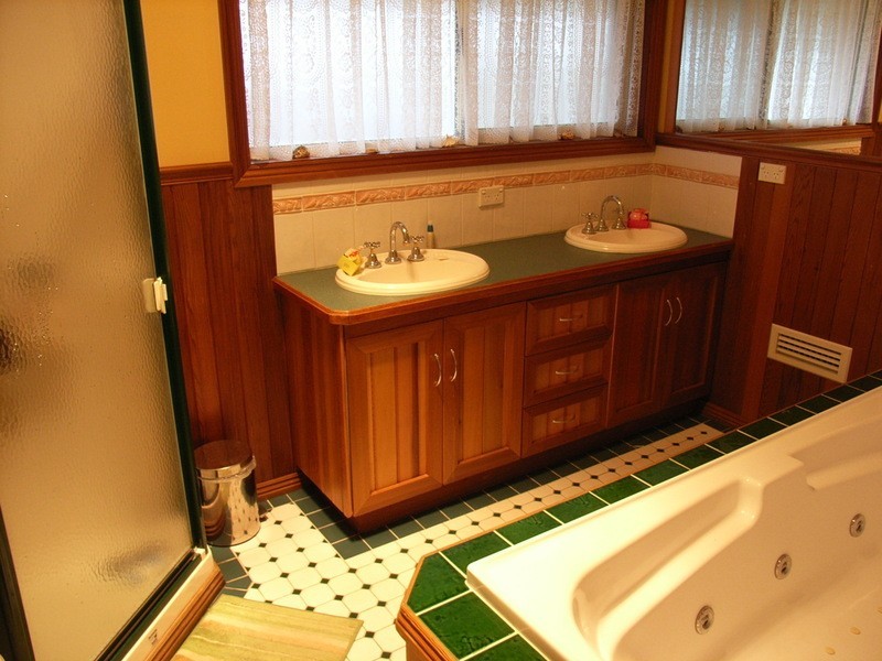 8 Silvan Court, Lovely Banks VIC 3221