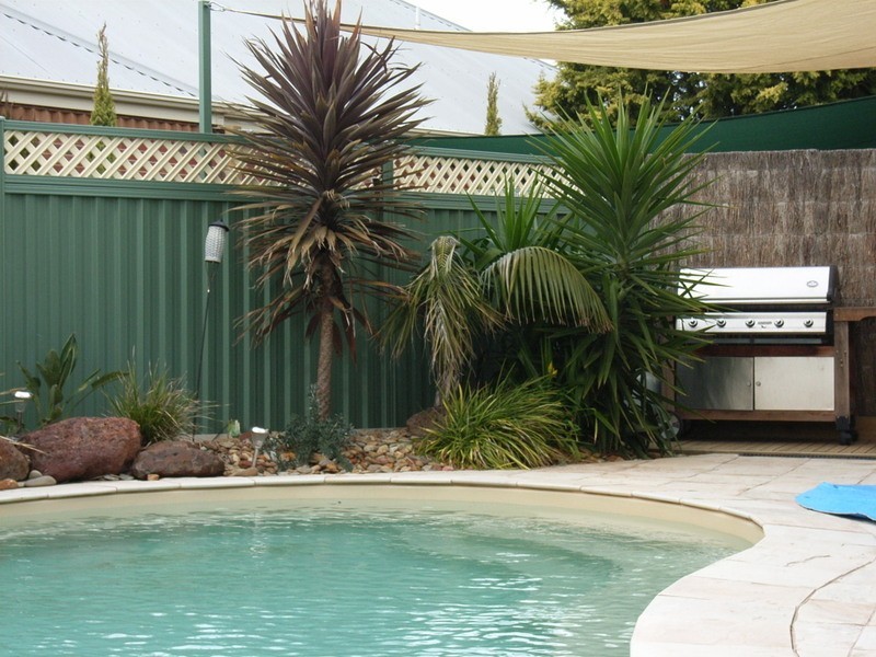 8 Silvan Court, Lovely Banks VIC 3221