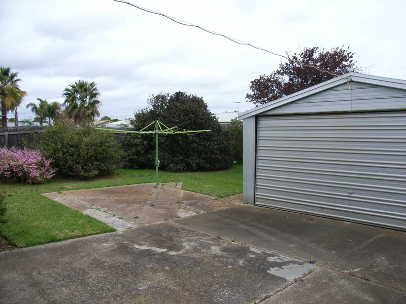 32 Bellbird Avenue, Norlane VIC 3214