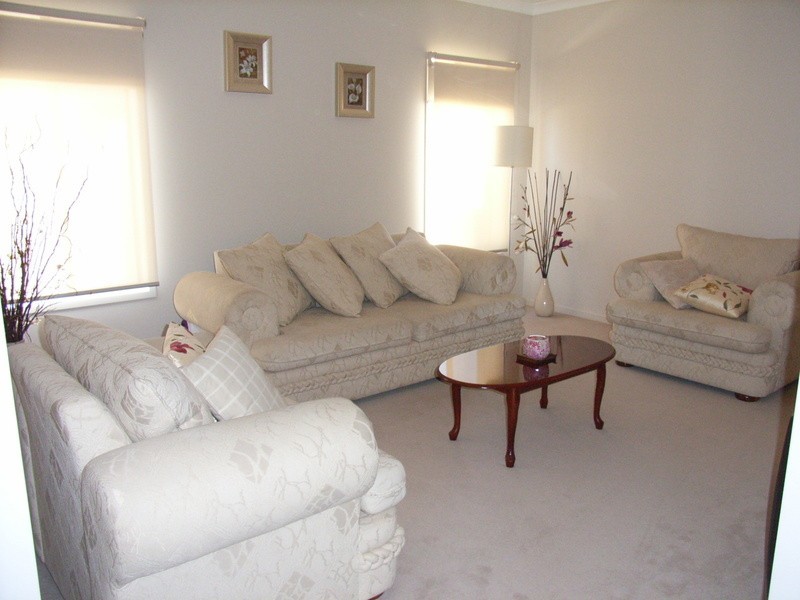 6 Hipwell Court, Lovely Banks VIC 3221