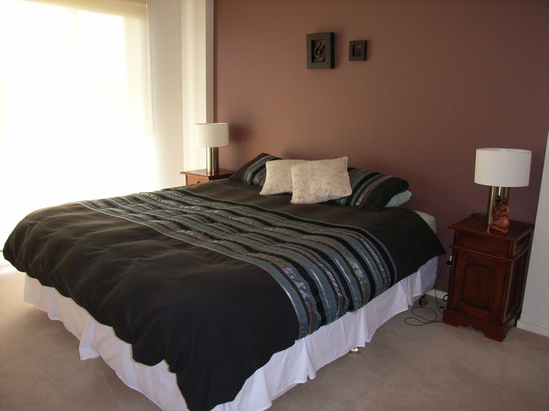 6 Hipwell Court, Lovely Banks VIC 3221