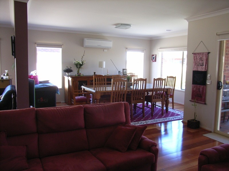 6 Hipwell Court, Lovely Banks VIC 3221