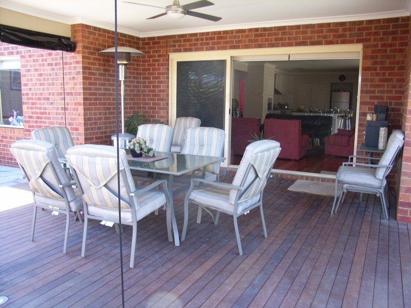 6 Hipwell Court, Lovely Banks VIC 3221