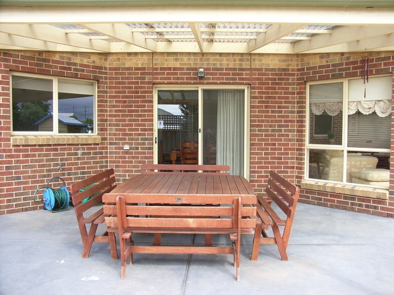 67 Coakley Crescent, Lovely Banks VIC 3221