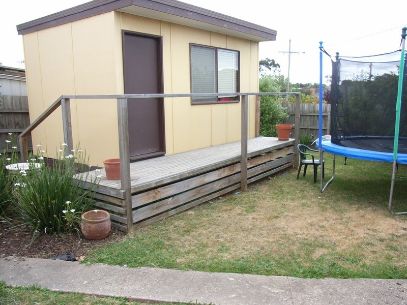 10 Macarthur Avenue, Hamlyn Heights VIC 3215