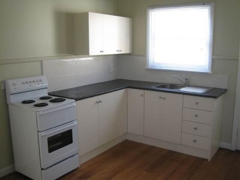 1-4/19 Phosphate Road, North Shore VIC 3214