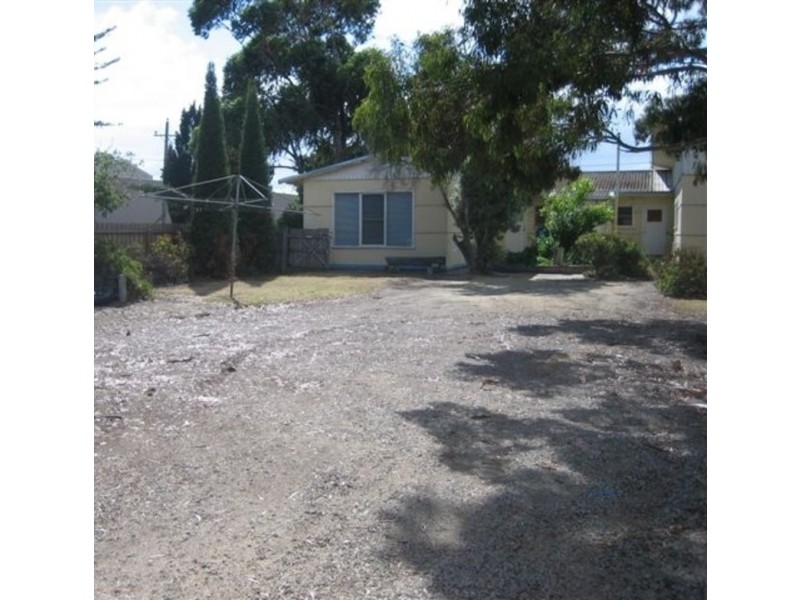 1-4/19 Phosphate Road, North Shore VIC 3214