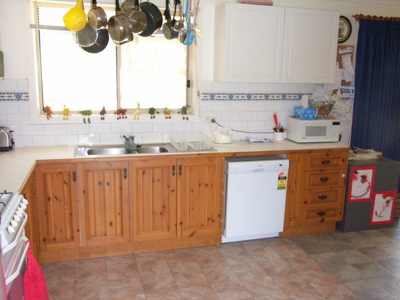 5 Pratt Court, Bell Post Hill VIC 3215