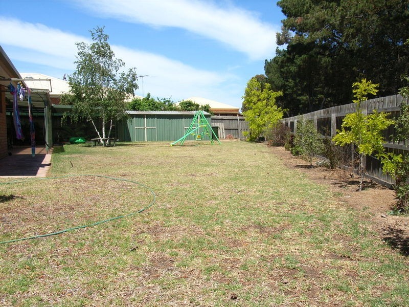 5 Pratt Court, Bell Post Hill VIC 3215