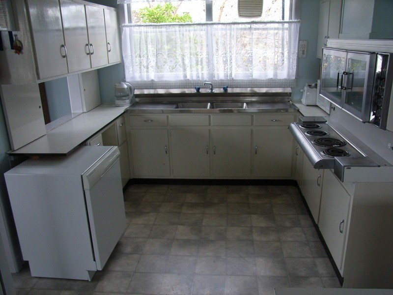 13 Forfar Road, Hamlyn Heights VIC 3215