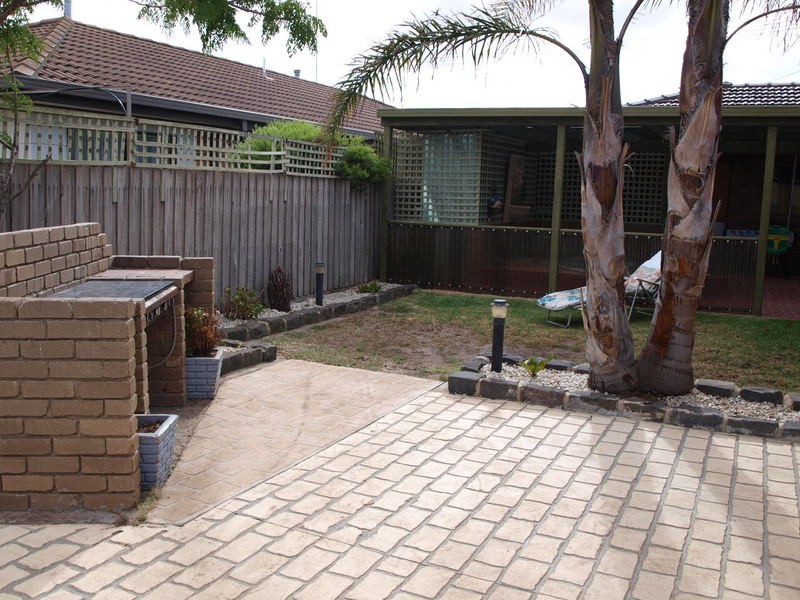 4 Charlton Road, Corio VIC 3214