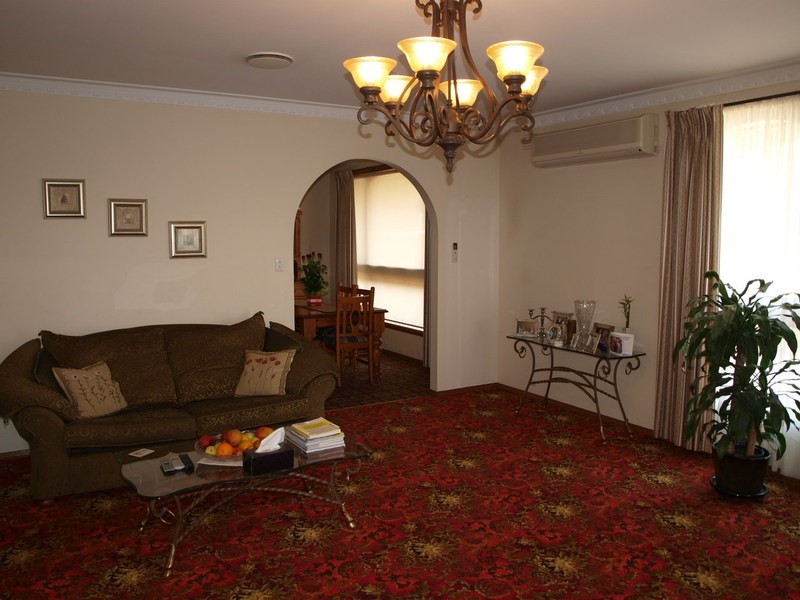 91 Newton Avenue, Bell Post Hill VIC 3215