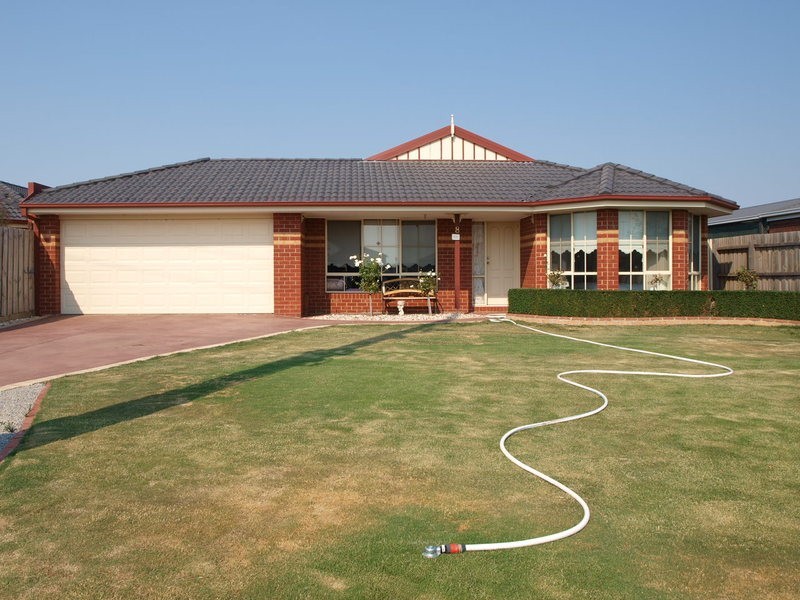 8 McCubbin Court, Corio VIC 3214