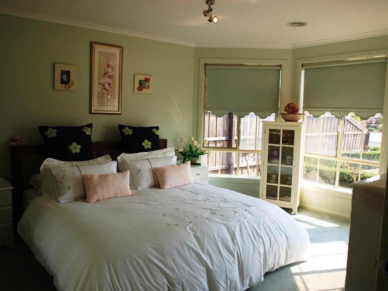 8 McCubbin Court, Corio VIC 3214