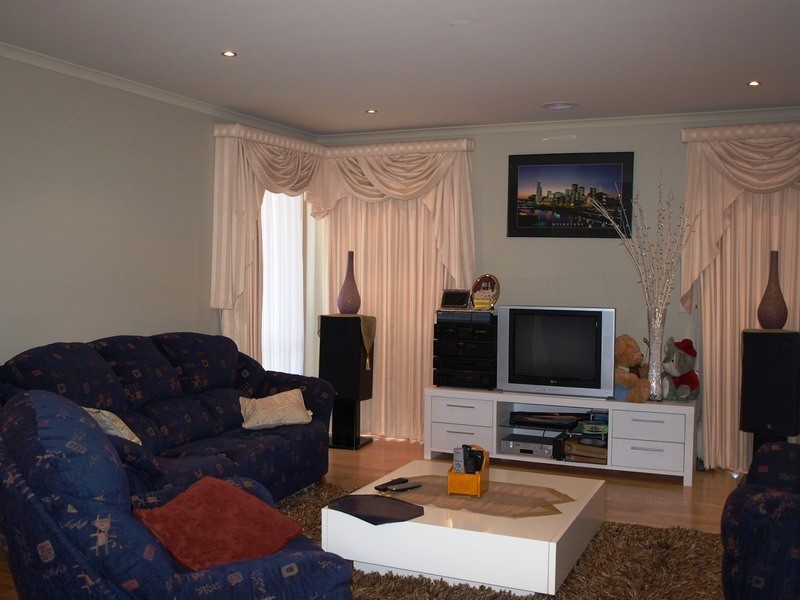 16 Hipwell Court, Lovely Banks VIC 3221