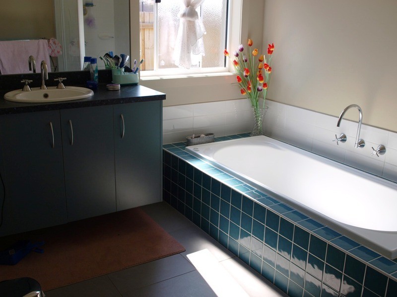 16 Hipwell Court, Lovely Banks VIC 3221