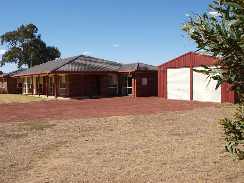 26 Marrabah Crescent, Teesdale VIC 3328