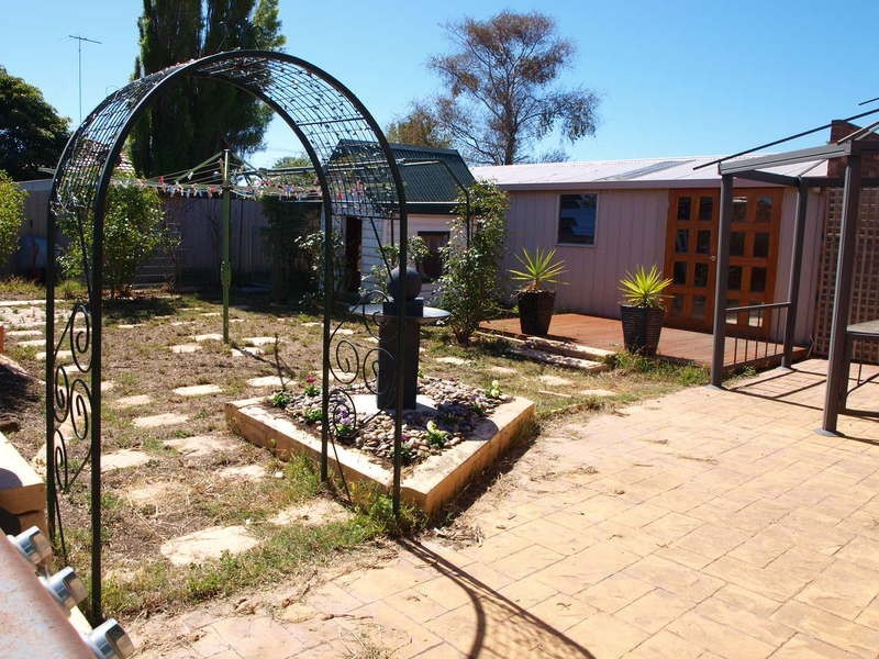10 Caldermeade Road, Corio VIC 3214